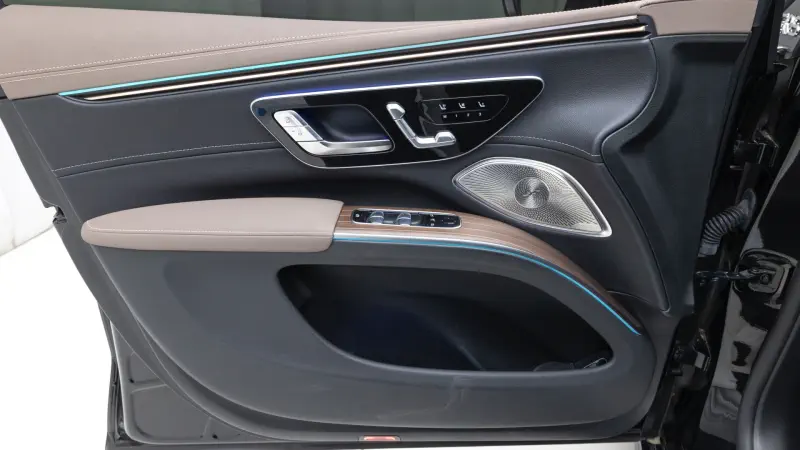Mercedes-Benz EQS SUV