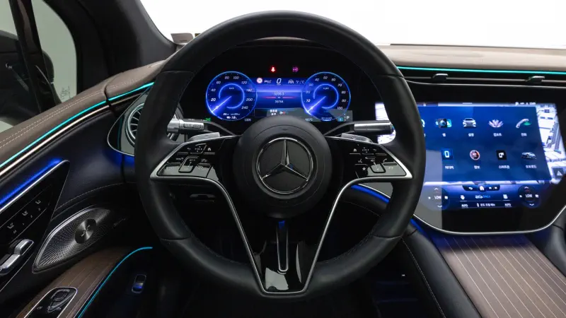 Mercedes-Benz EQS SUV