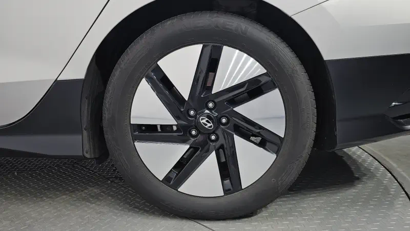 Hyundai Ioniq 6