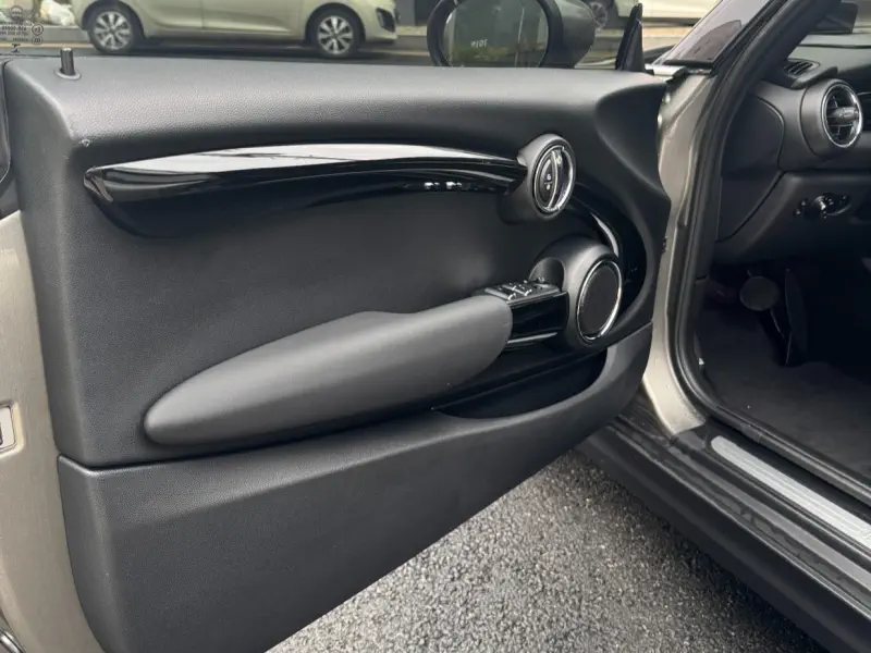 MINI Cabrio