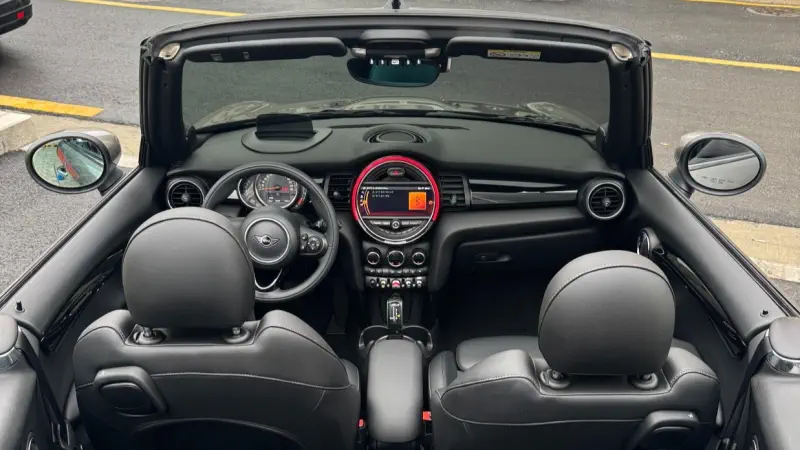 MINI Cabrio