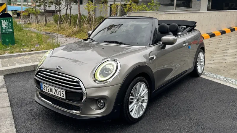 MINI Cabrio