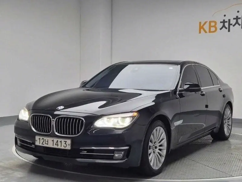 BMW 7-Series