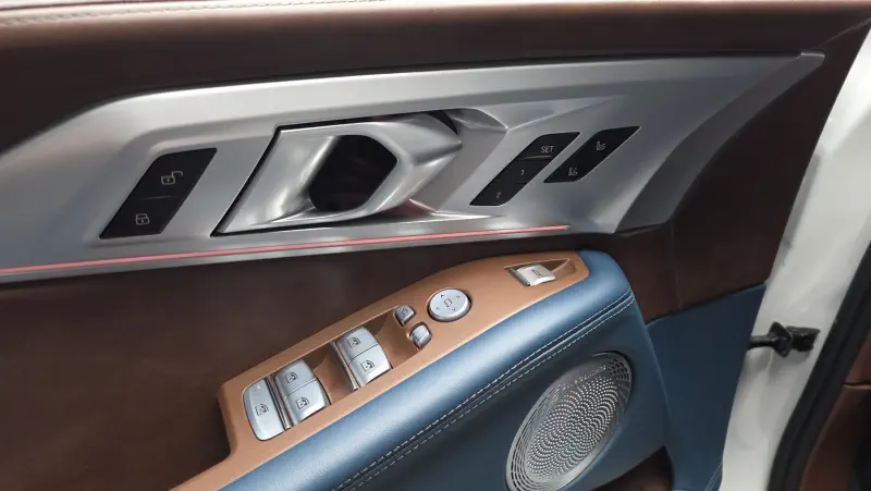 BMW XM