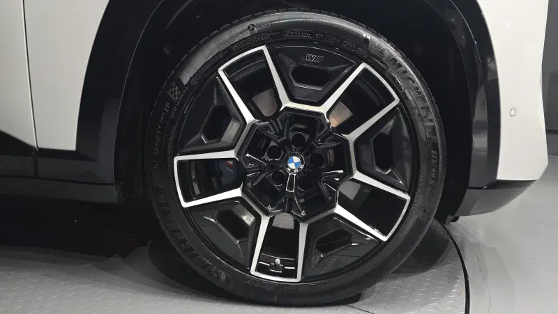 BMW XM