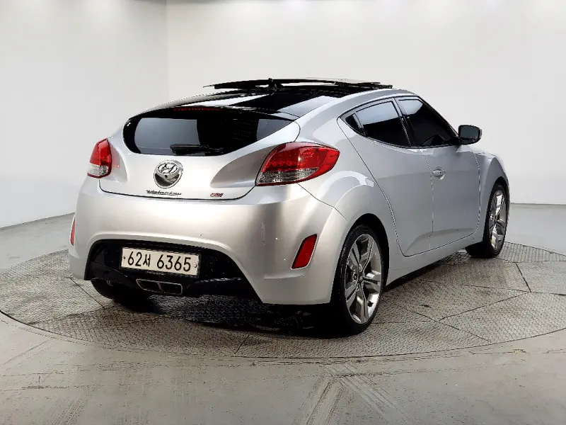 Hyundai Veloster