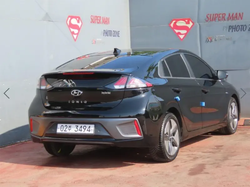 Hyundai Ioniq