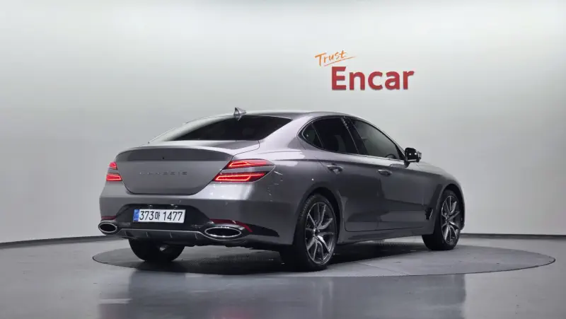 Genesis G70