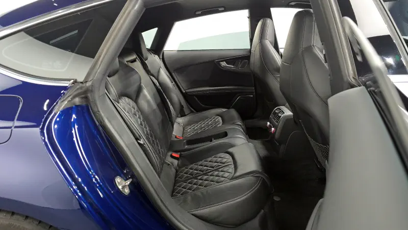 Audi S7