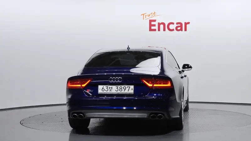 Audi S7