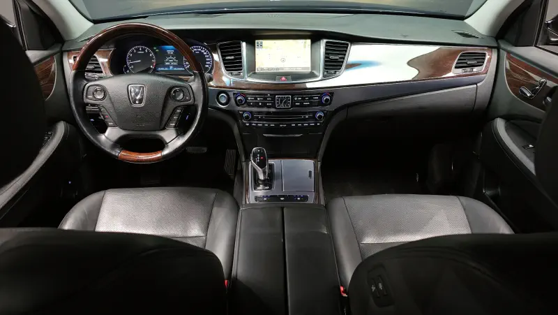 Hyundai Equus