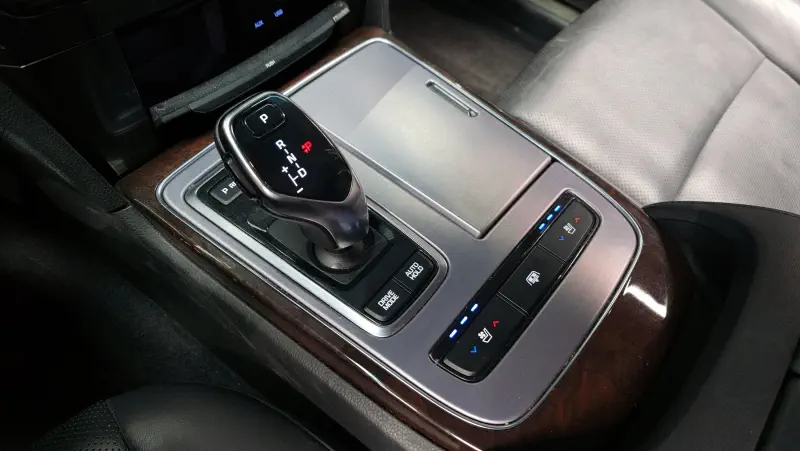 Hyundai Equus