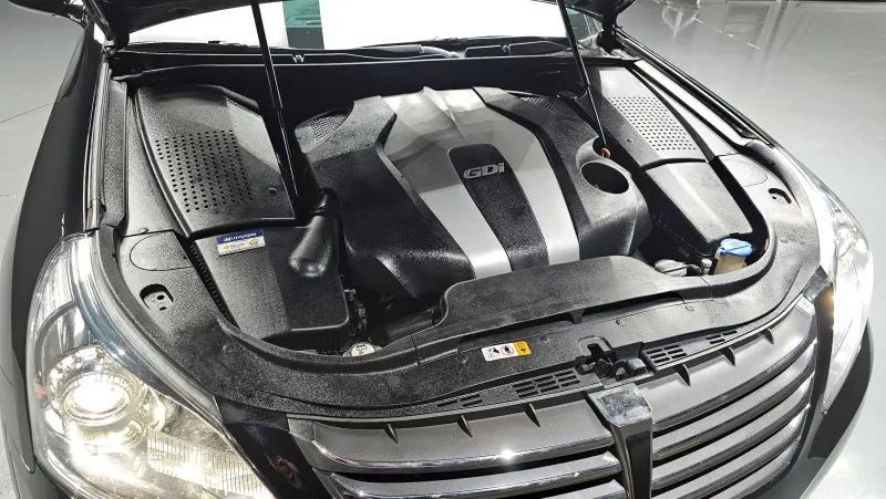 Hyundai Equus