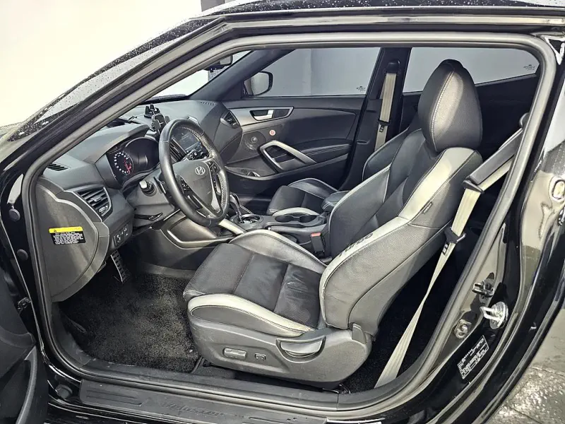 Hyundai Veloster