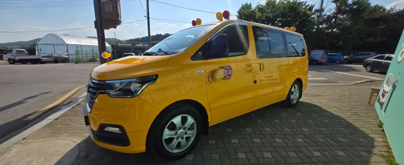 Hyundai Grand Starex