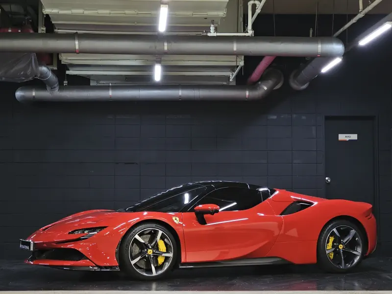 Ferrari SF90