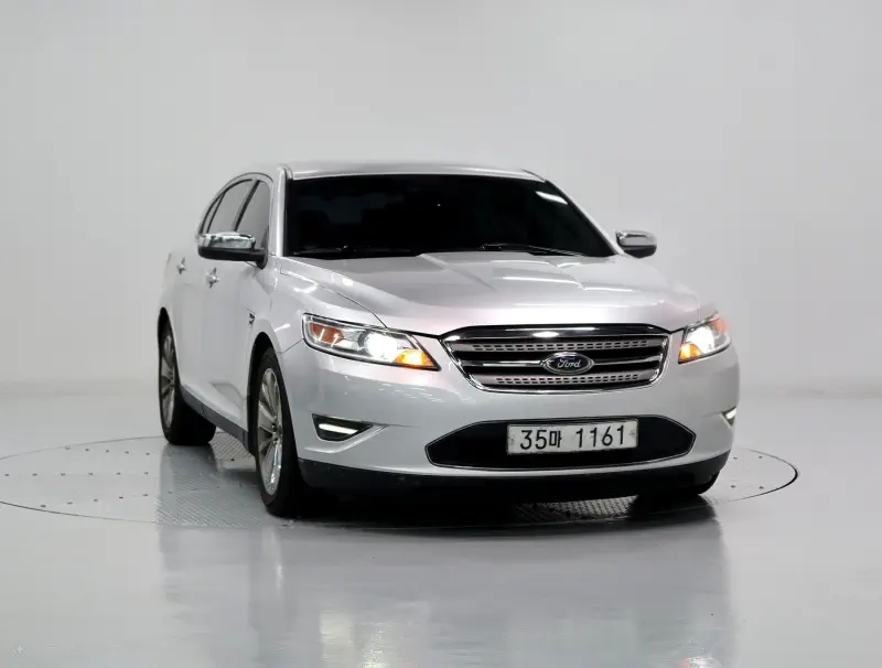 Ford Taurus