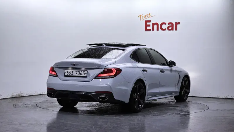 Genesis G70