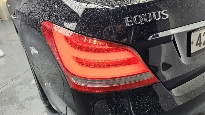 Hyundai Equus