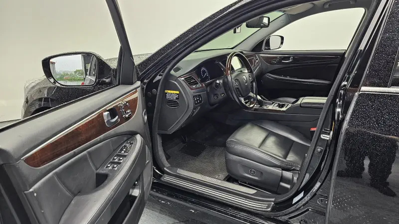 Hyundai Equus