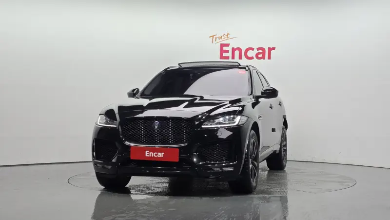 Jaguar F-Pace