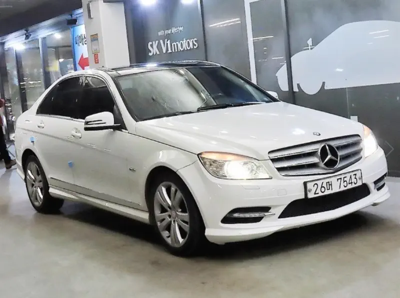 Mercedes-Benz C-Class