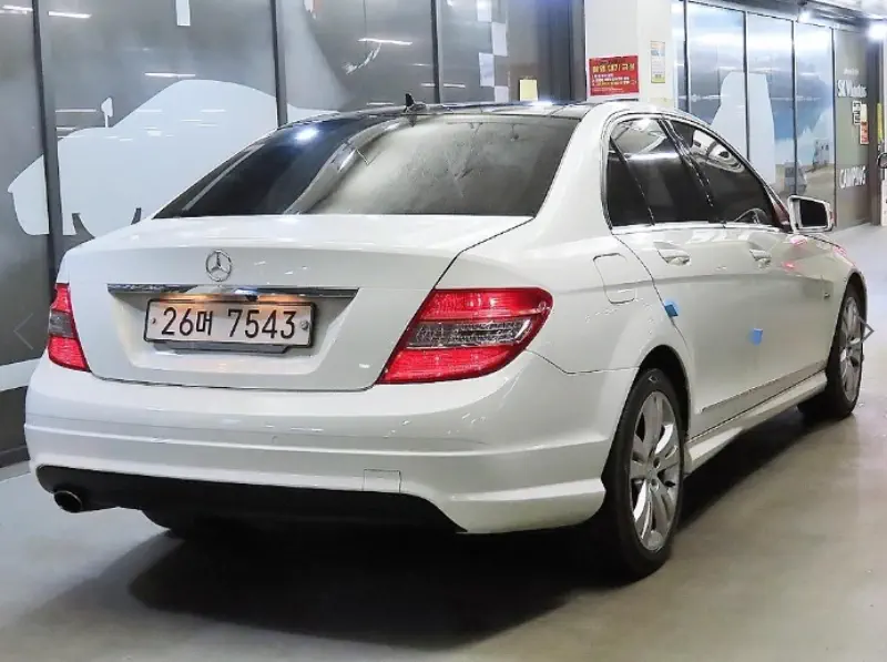 Mercedes-Benz C-Class