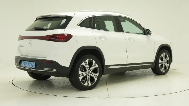 Mercedes-Benz EQA