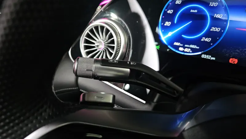 Mercedes-Benz EQS