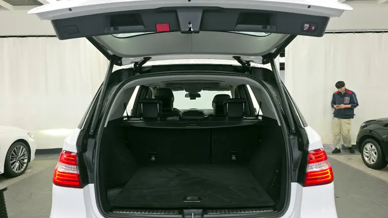 Mercedes-Benz M-class