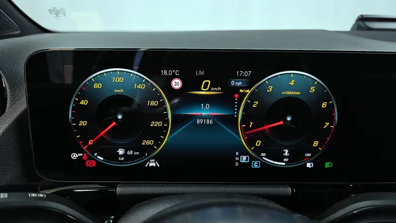 Mercedes-Benz GLA-Class