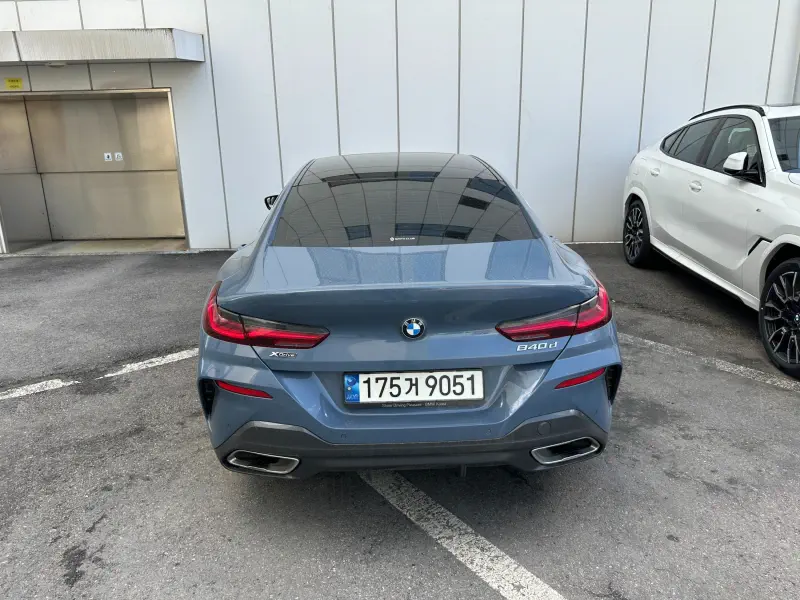 BMW 8-Series