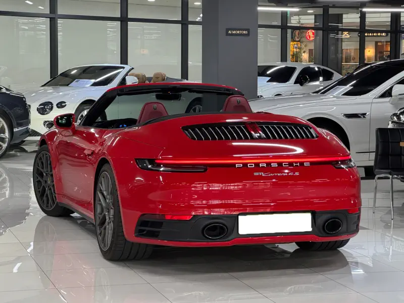 Porsche 911