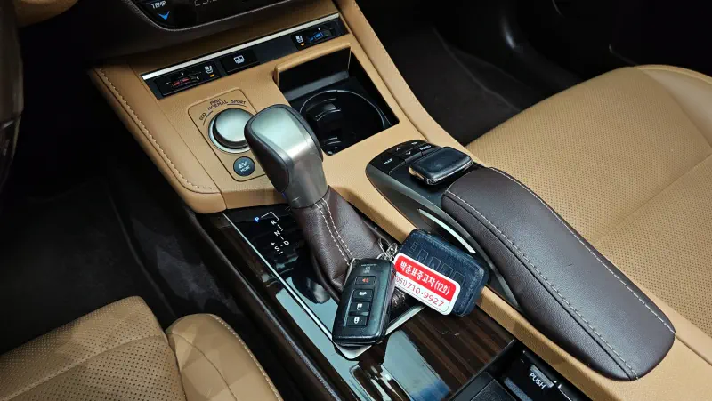 Lexus ES300h