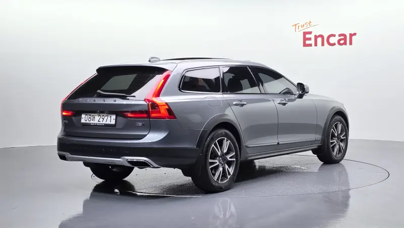 Volvo V90
