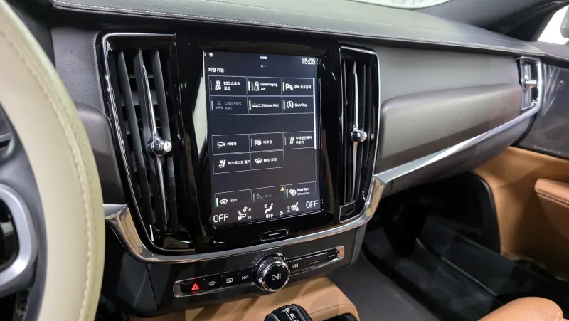Volvo V90
