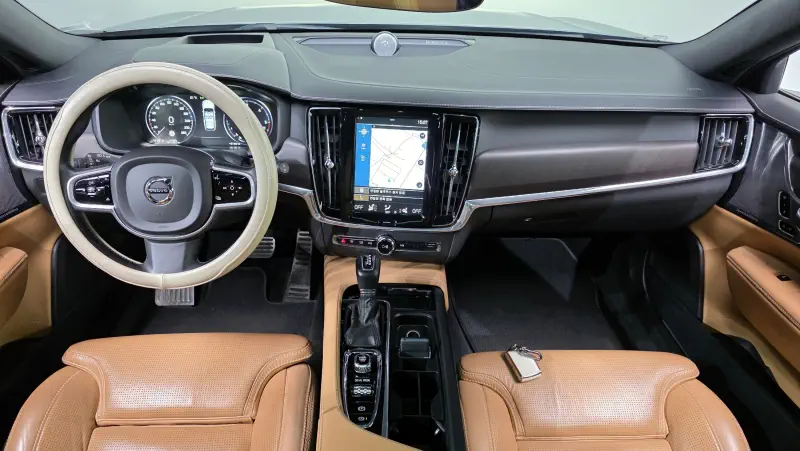 Volvo V90