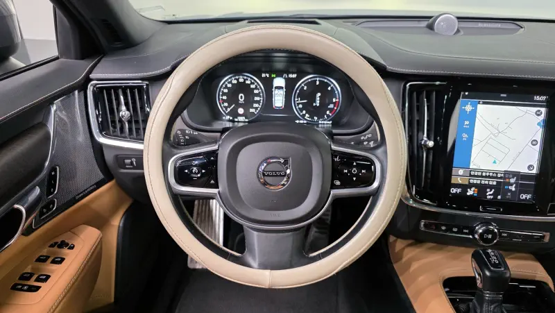 Volvo V90
