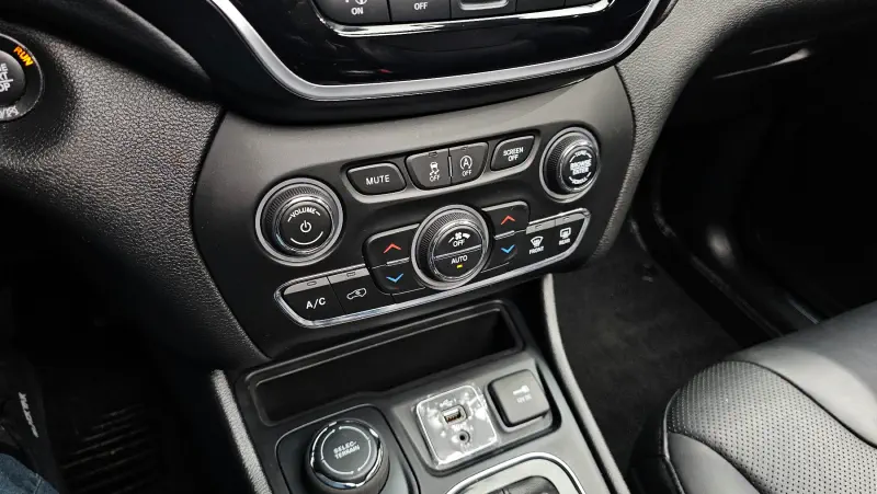 Jeep Cherokee