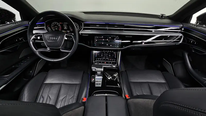 Audi A8