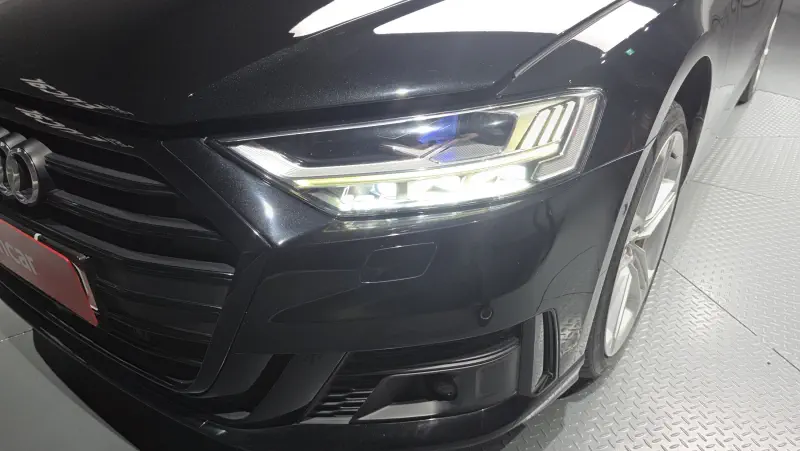 Audi S8