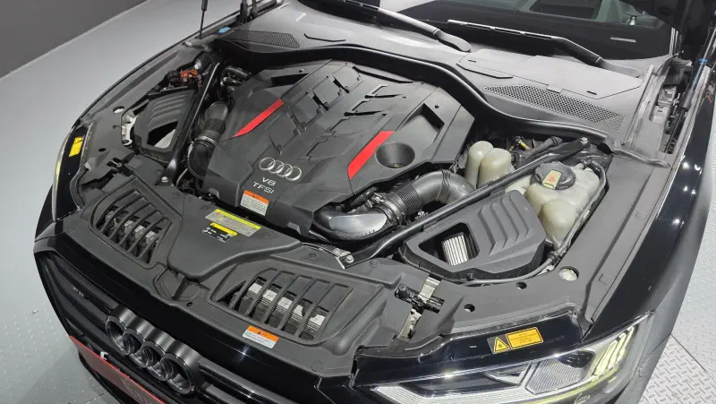 Audi S8
