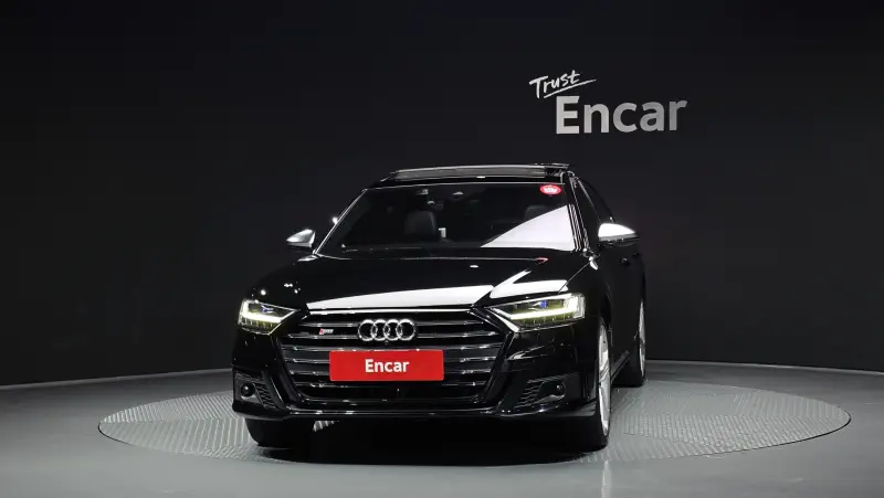 Audi S8
