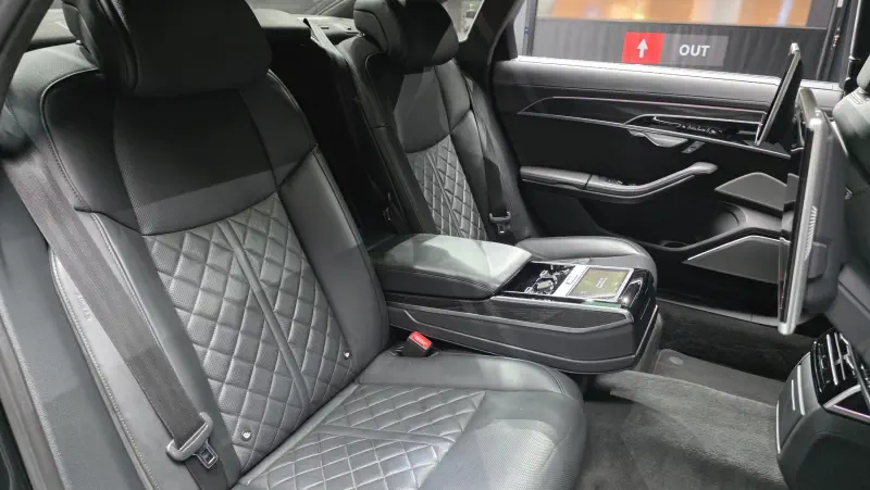 Audi S8