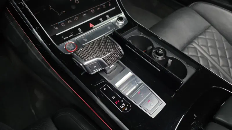 Audi S8