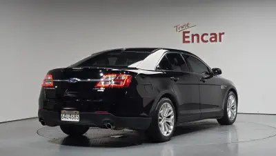 Ford Taurus