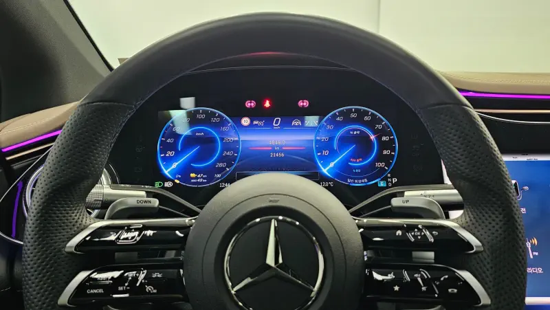 Mercedes-Benz EQS