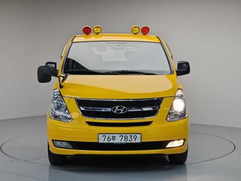 Hyundai Grand Starex