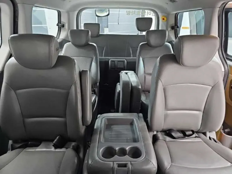 Hyundai Grand Starex