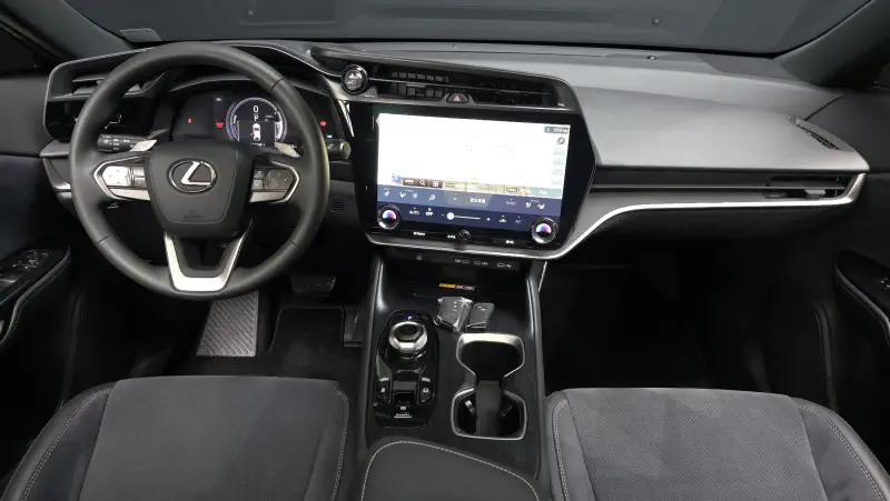 Lexus RZ450e